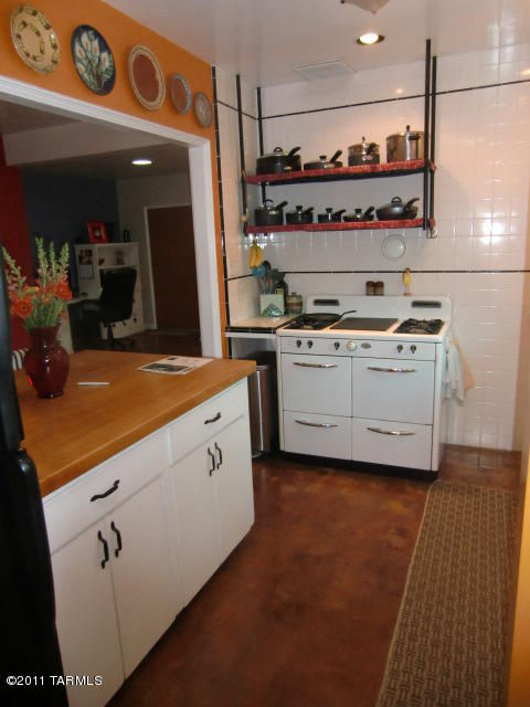 1610 E Spring St, Tucson, AZ 85719 photo 4