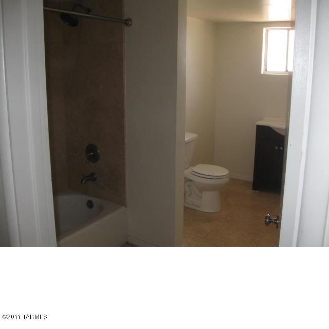 5902 E 18th St, Tucson, AZ 85711 photo 5