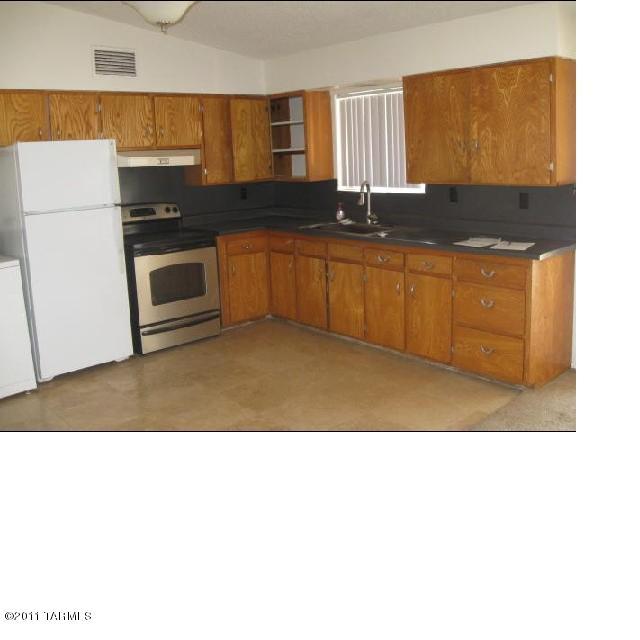 5902 E 18th St, Tucson, AZ 85711 photo 3