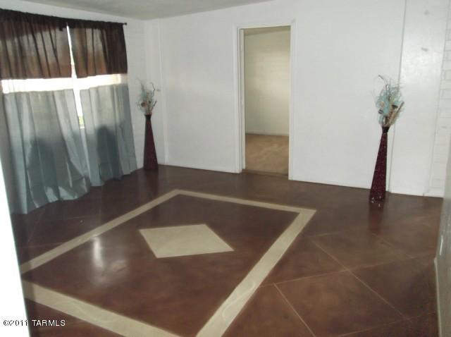4501 E Sylvane St, Tucson, AZ 85711 photo 11