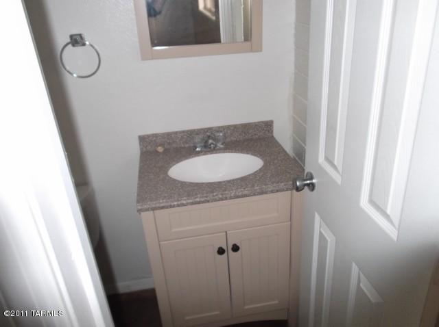 4501 E Sylvane St, Tucson, AZ 85711 photo 9