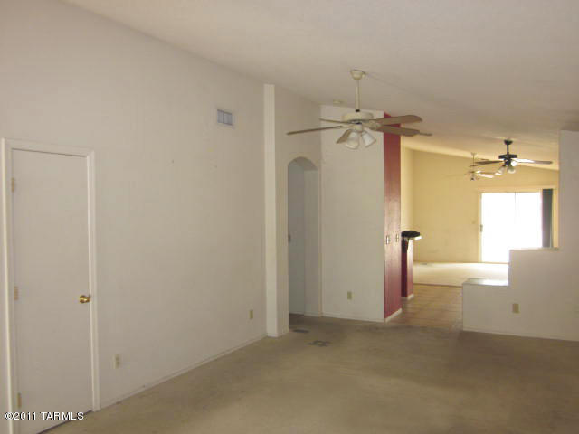6490 E Cyclone Dr, Tucson, AZ 85730 photo 3