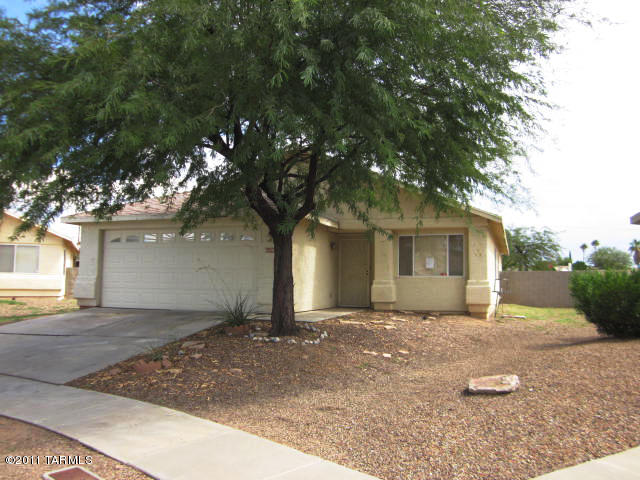 6490 E Cyclone Dr, Tucson, AZ 85730 photo 2
