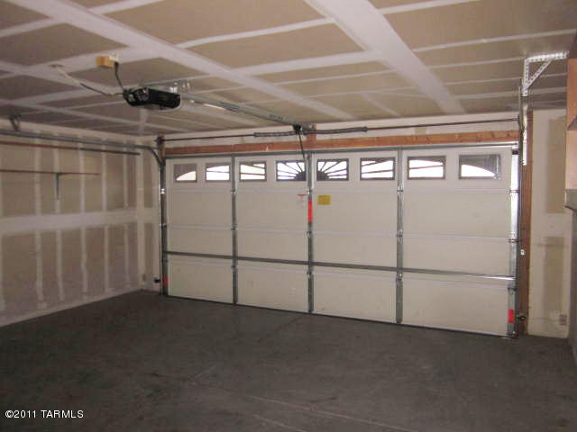6490 E Cyclone Dr, Tucson, AZ 85730 photo 9