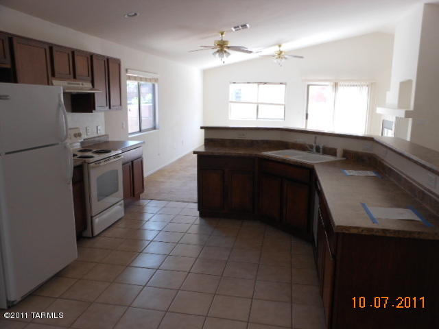 89 W Eric Dorman St, Vail, AZ 85641 photo 2