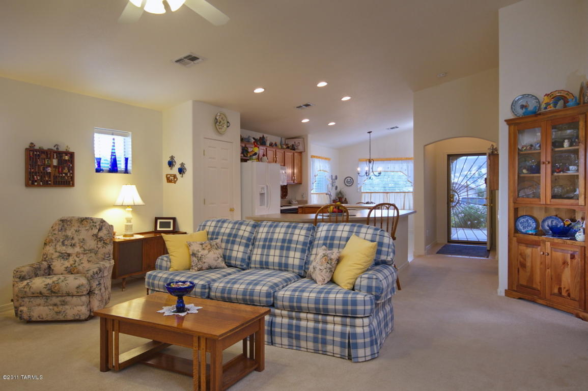 9661 E Belasco Loop, Tucson, AZ 85748 photo 2