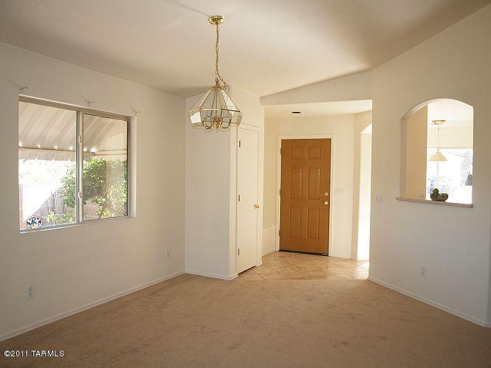 10185 E Rincon Shadows Dr, Tucson, AZ 85748 photo 2