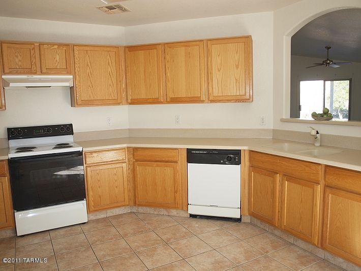 10185 E Rincon Shadows Dr, Tucson, AZ 85748 photo 4