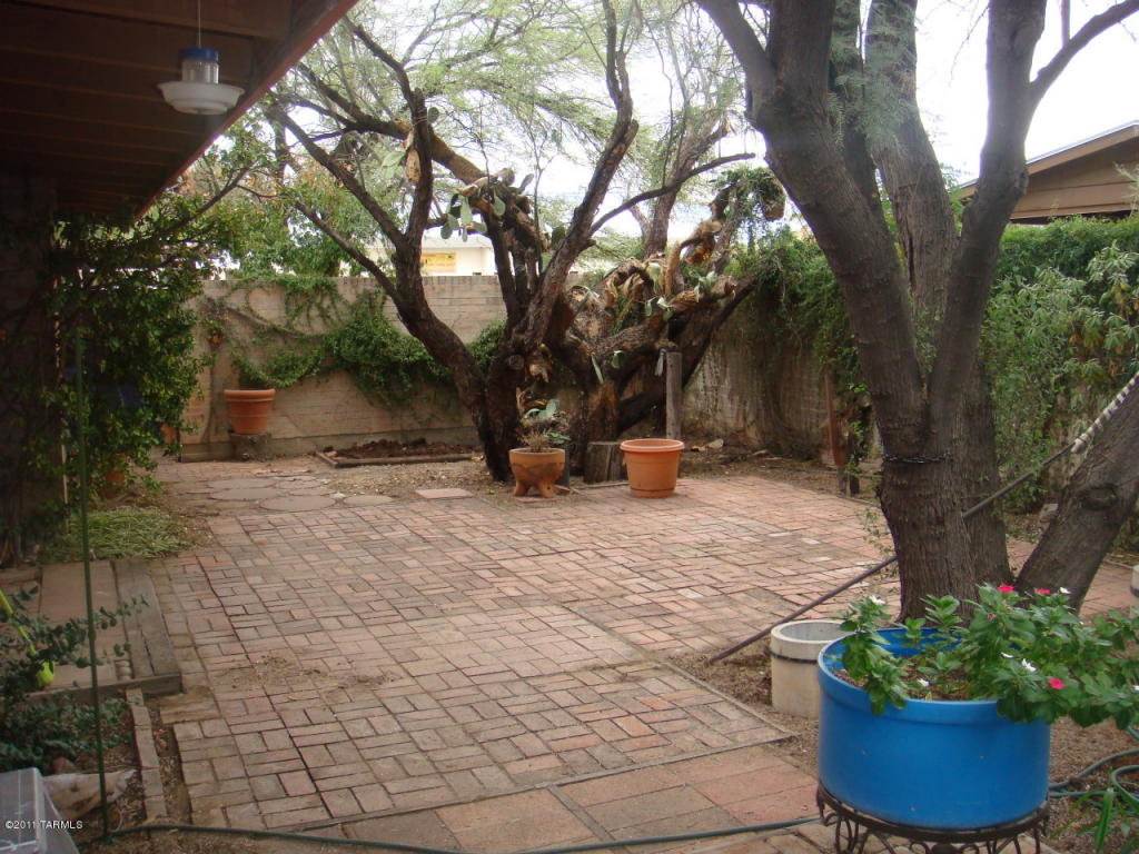 3936 E 5th St, Tucson, AZ 85711 photo 2