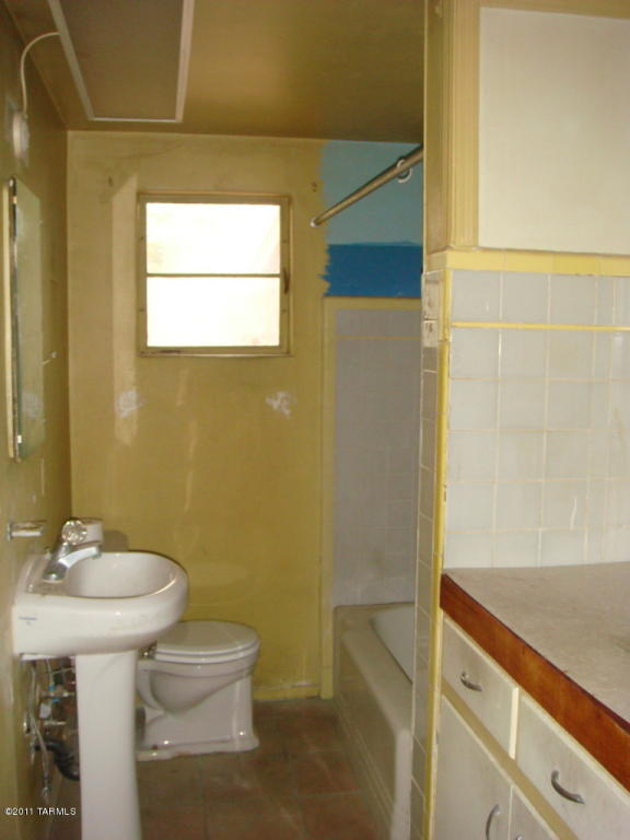 3936 E 5th St, Tucson, AZ 85711 photo 7