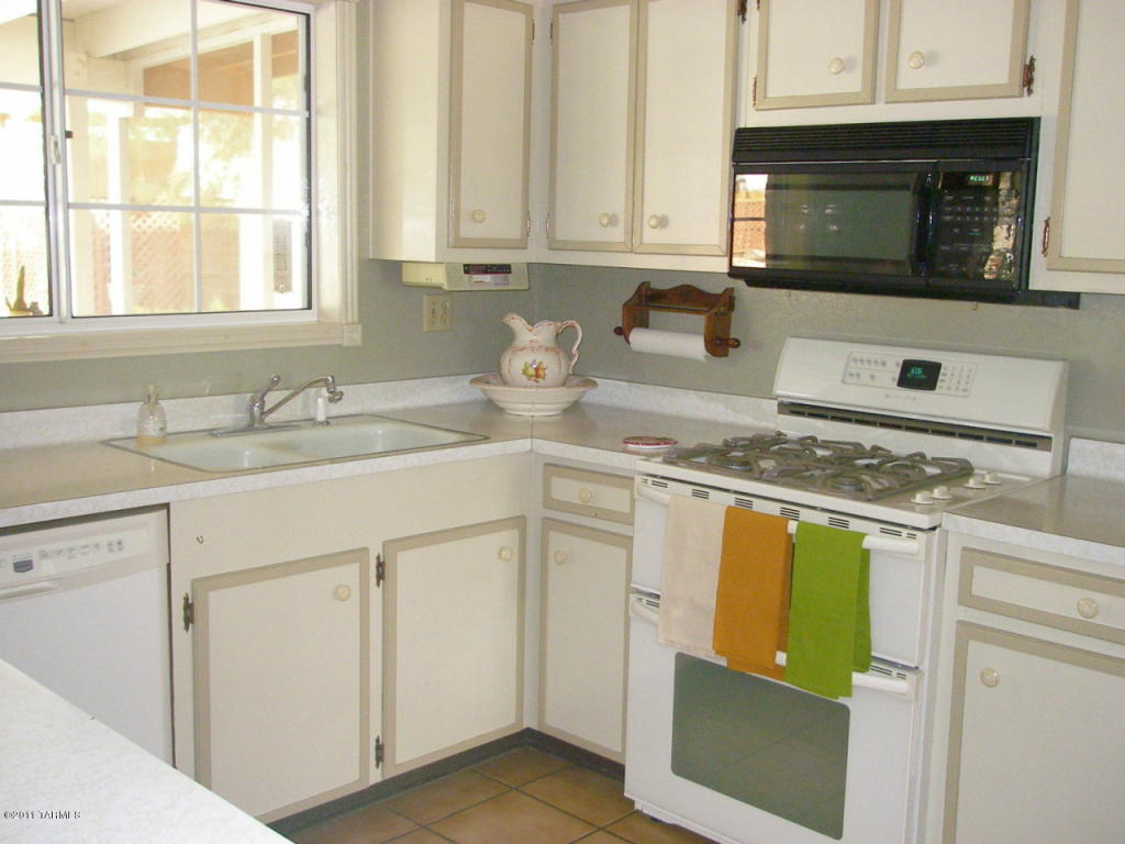 11121 E Quick Draw Pl, Tucson, AZ 85749 photo 9