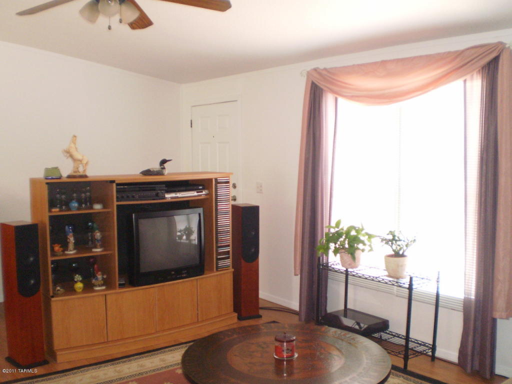 6186 E Thunder River Rd, Tucson, AZ 85756 photo 7