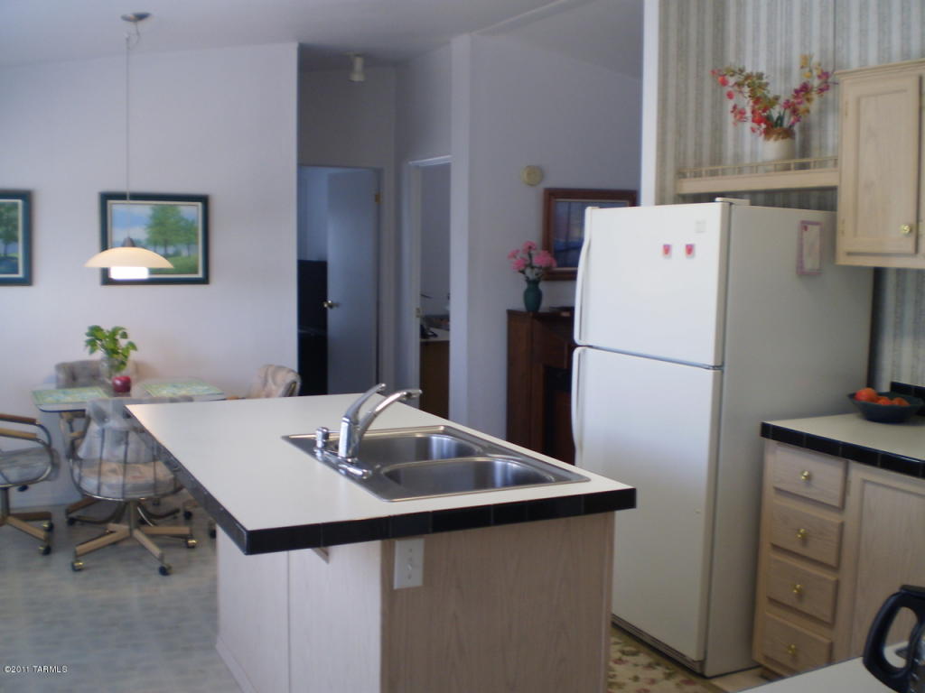 6186 E Thunder River Rd, Tucson, AZ 85756 photo 5
