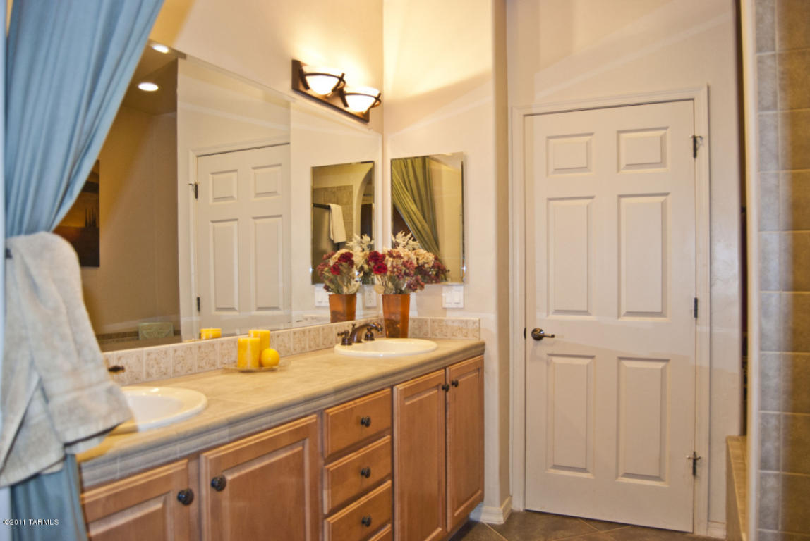 2750 E Iris Pl, Vail, AZ 85641 photo 5