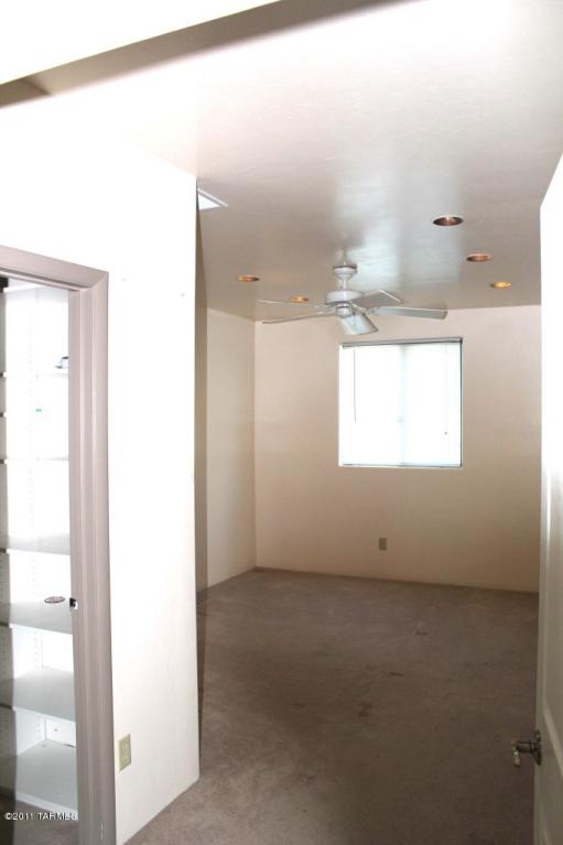 560 N Maxine Dr, Vail, AZ 85641 photo 8