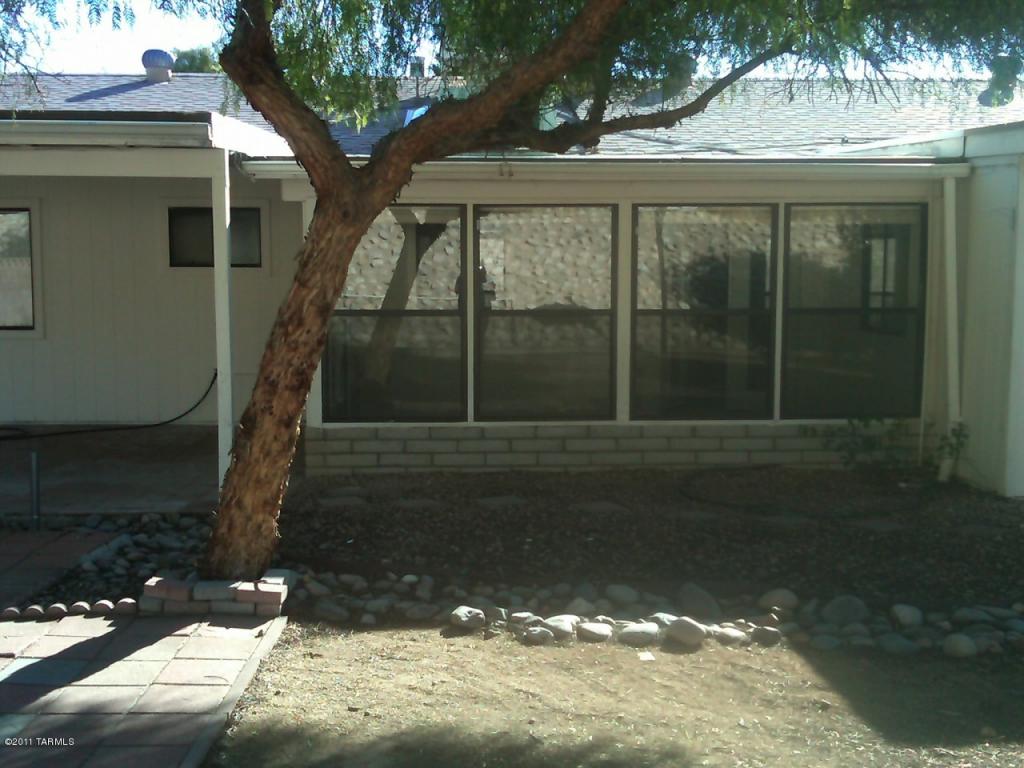 6827 N De Chelly Loop, Tucson, AZ 85741 photo 7