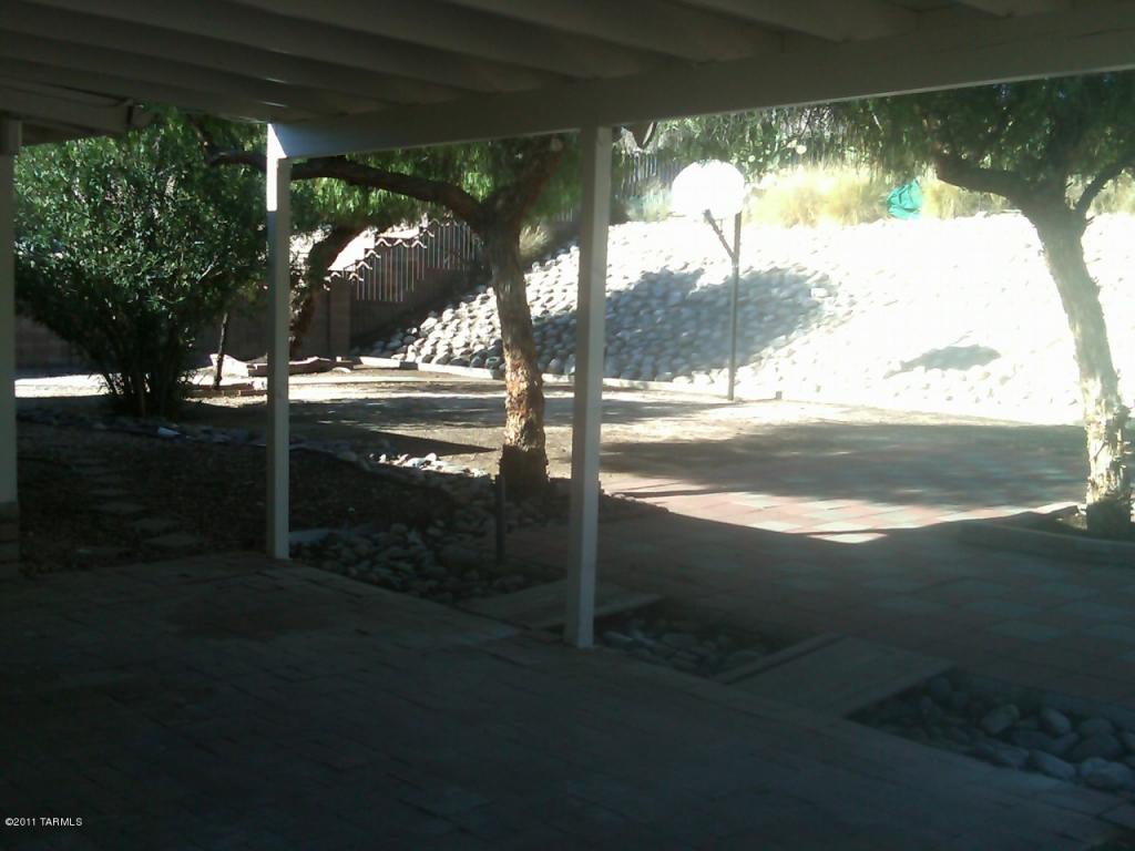 6827 N De Chelly Loop, Tucson, AZ 85741 photo 4