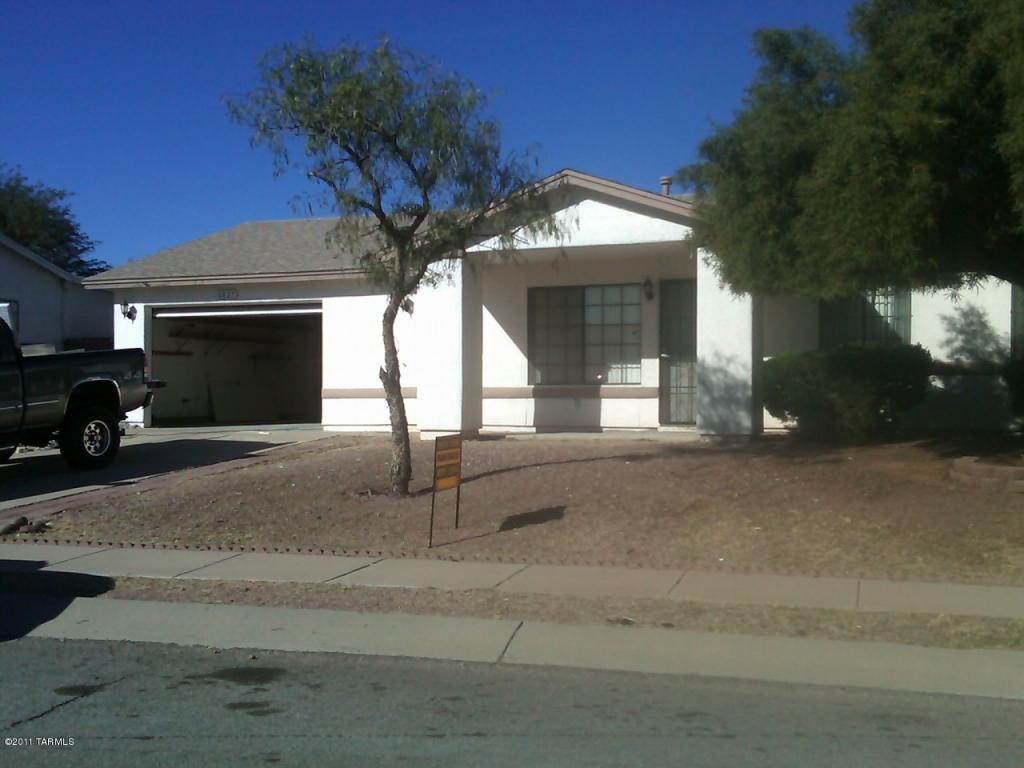 6827 N De Chelly Loop, Tucson, AZ 85741 photo 1