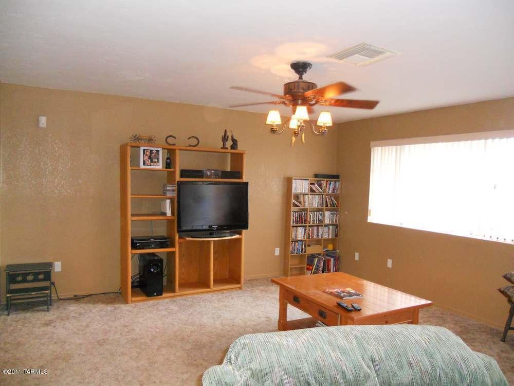 10400 E Observatory Dr, Vail, AZ 85641 photo 3