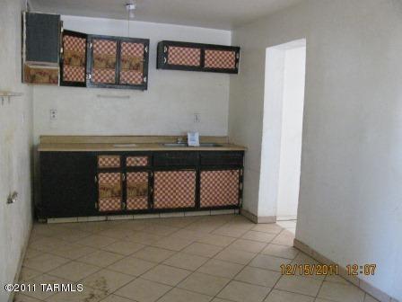 4502 E 28th St, Tucson, AZ 85711 photo 2