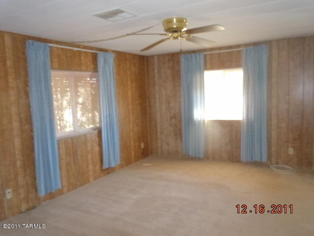 369 S Mimbres Pl, Benson, AZ 85602 photo 7
