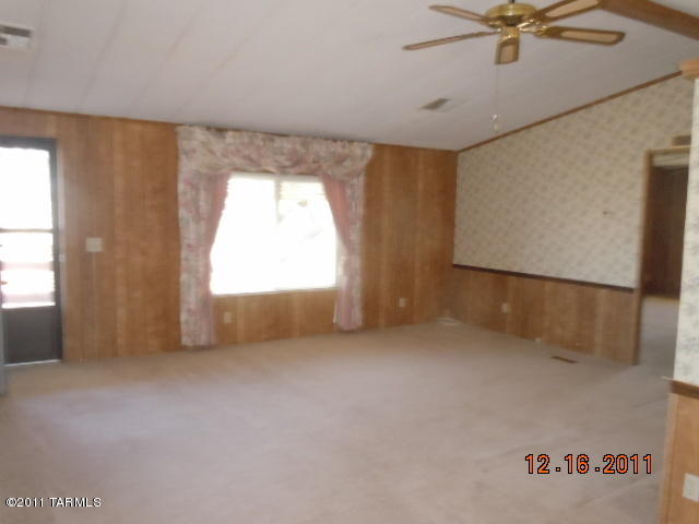 369 S Mimbres Pl, Benson, AZ 85602 photo 5