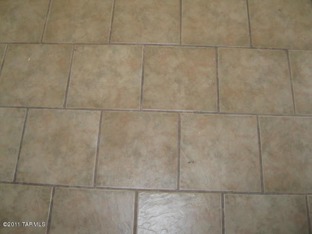4669 E 26th St, Tucson, AZ 85711 photo 11