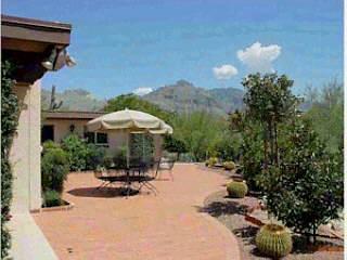 840 E Via Linterna, Tucson, AZ 85718 photo 2