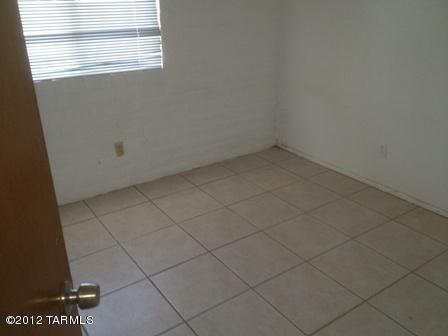 7672 E Apple Tree Dr, Tucson, AZ 85730 photo 5