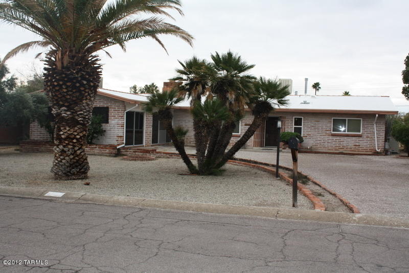 5730 E 8th St, Tucson, AZ 85711 photo 2