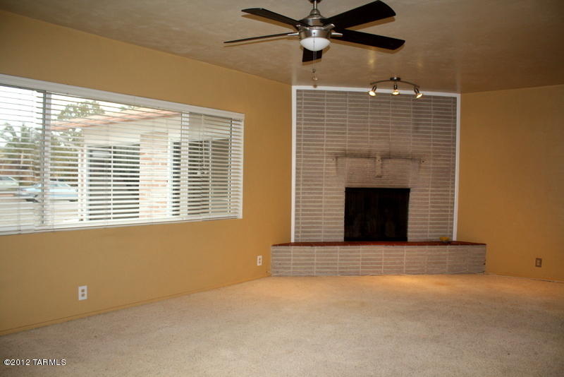 5730 E 8th St, Tucson, AZ 85711 photo 4