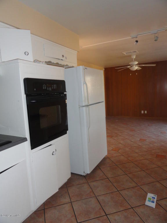 3857 Edison Pl, Tucson, AZ 85716 photo 6