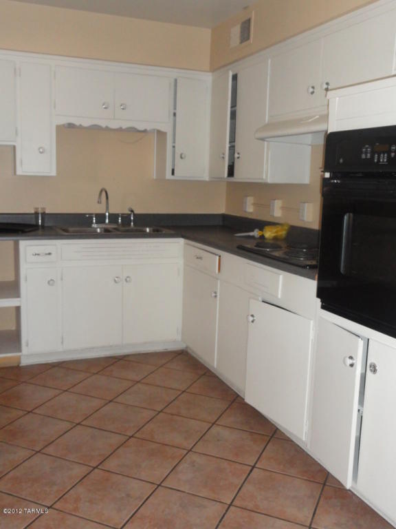 3857 Edison Pl, Tucson, AZ 85716 photo 5