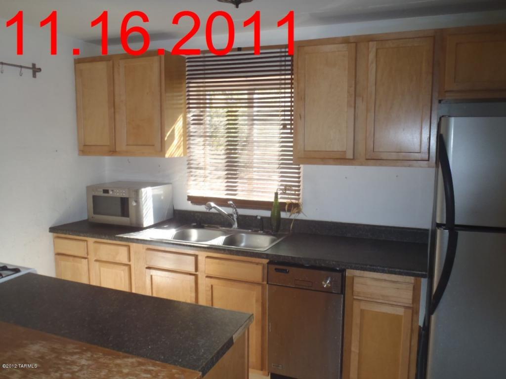 1542 Edison St, Tucson, AZ 85719 photo 2