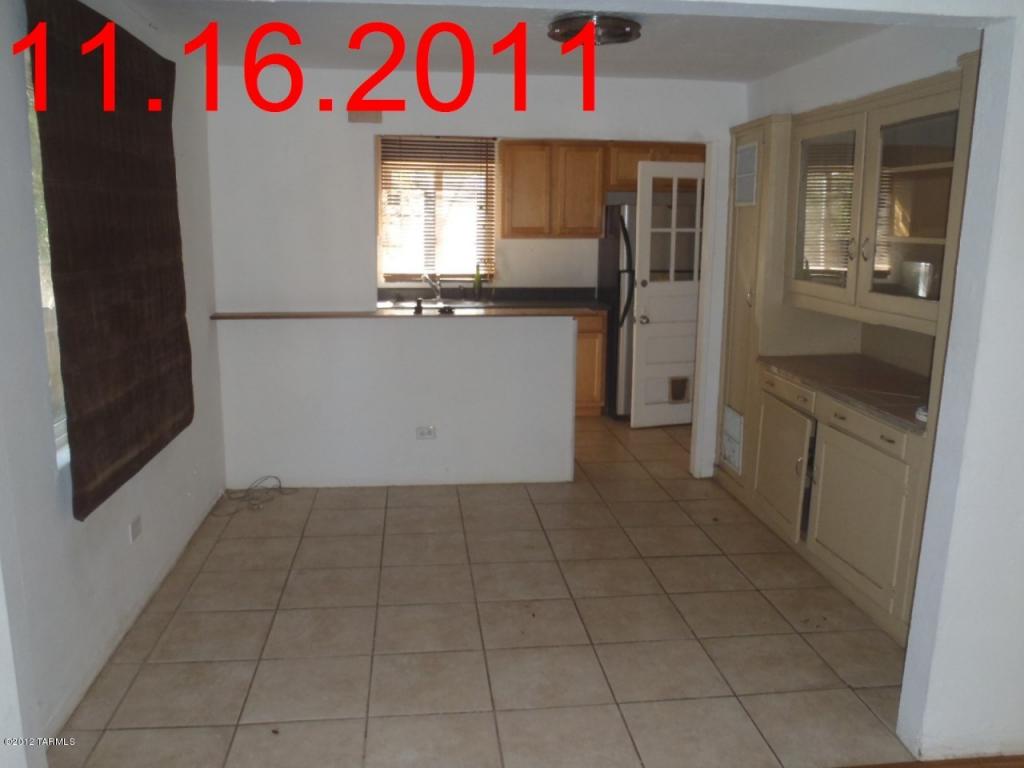 1542 Edison St, Tucson, AZ 85719 photo 3