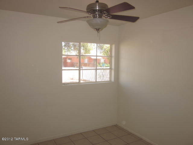 5033 E 18th St, Tucson, AZ 85711 photo 8