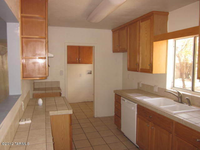 5033 E 18th St, Tucson, AZ 85711 photo 3