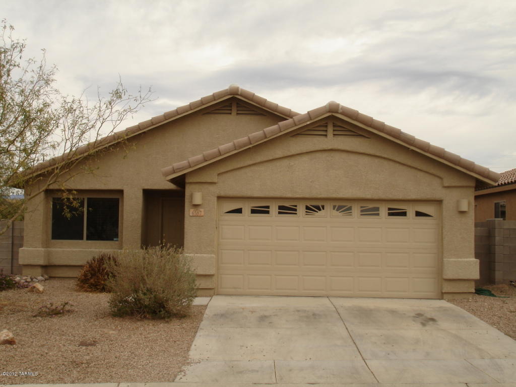 6587 E Splendid Ln, Tucson, AZ 85756 photo 1