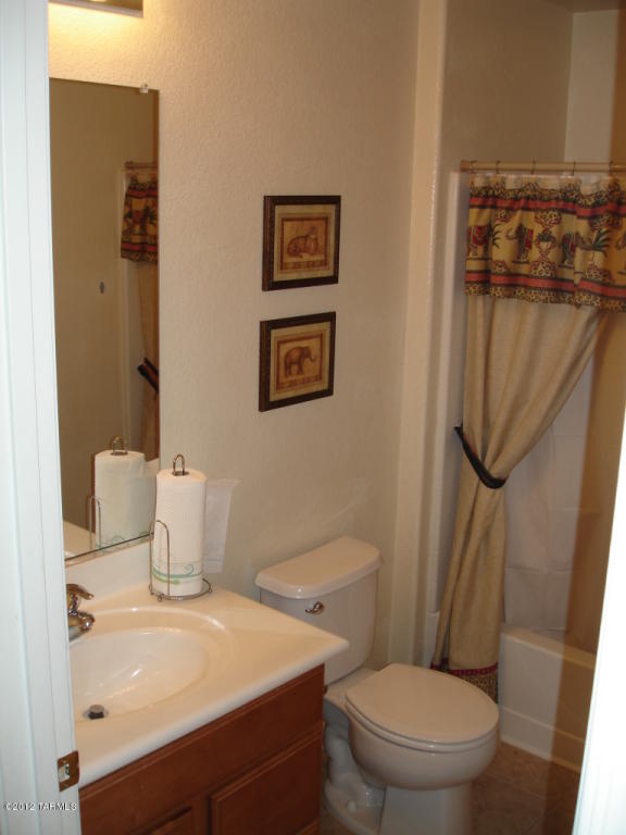 6587 E Splendid Ln, Tucson, AZ 85756 photo 11