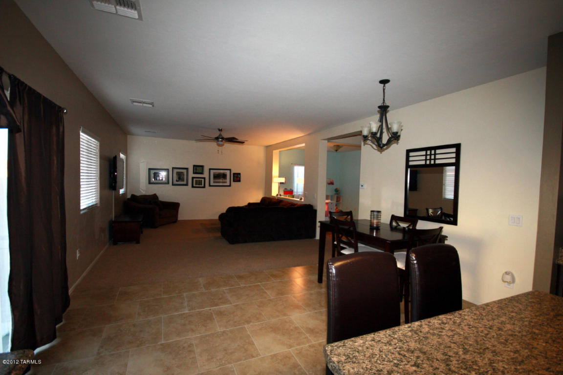17092 S Mesa Shadows Dr, Vail, AZ 85641 photo 3