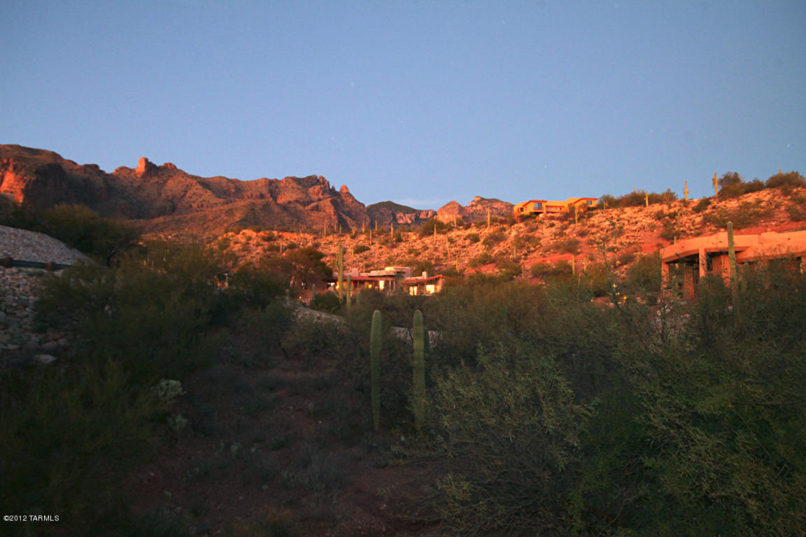 3632 E Windy Point Dr, Tucson, AZ 85718 photo 8