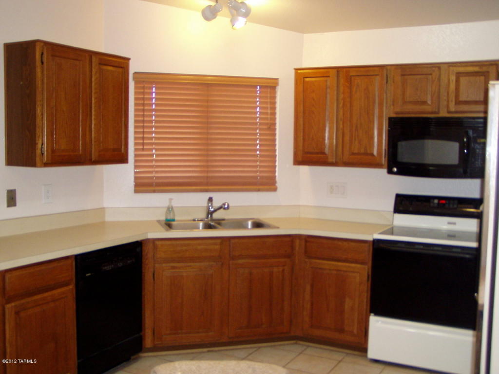 9174 N Eaglestone Loop, Tucson, AZ 85742 photo 9