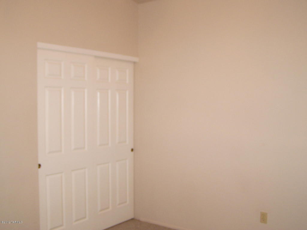 9174 N Eaglestone Loop, Tucson, AZ 85742 photo 12