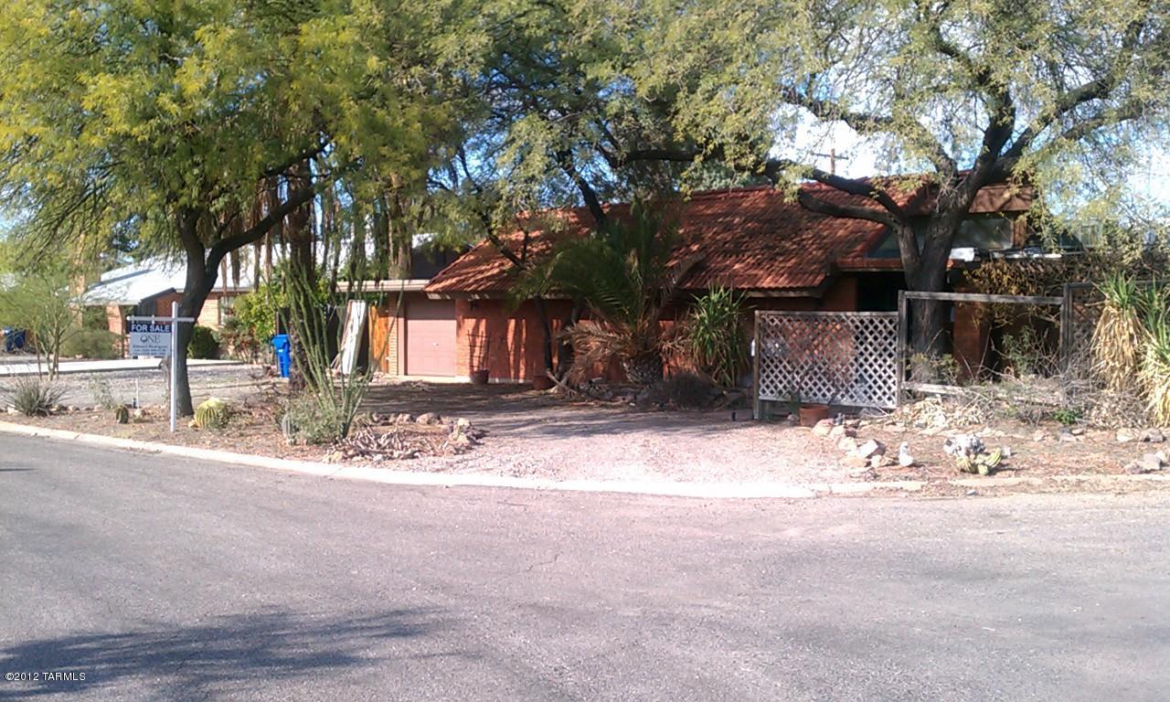857 E Sequoyah St, Tucson, AZ 85719 photo 1