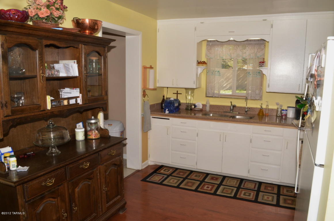 237 E Alturas St, Tucson, AZ 85705 photo 9