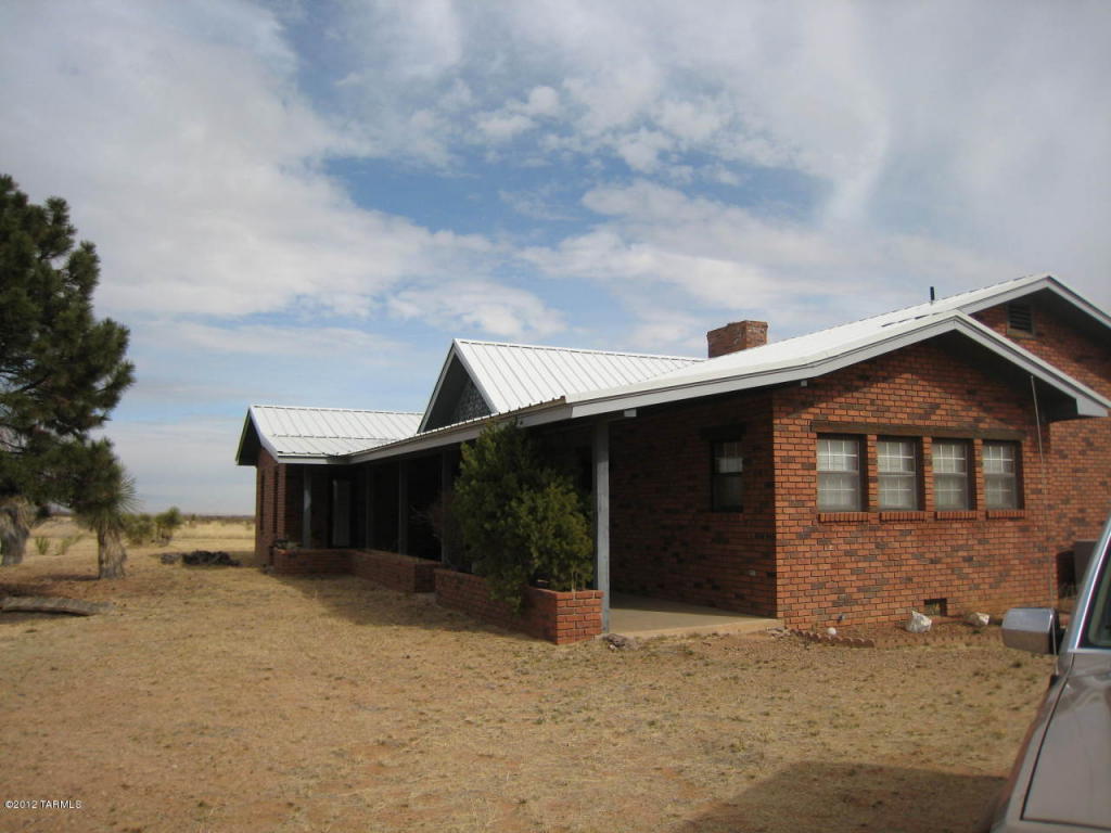 444 E Pearce Rd, Pearce, AZ 85625 photo 3