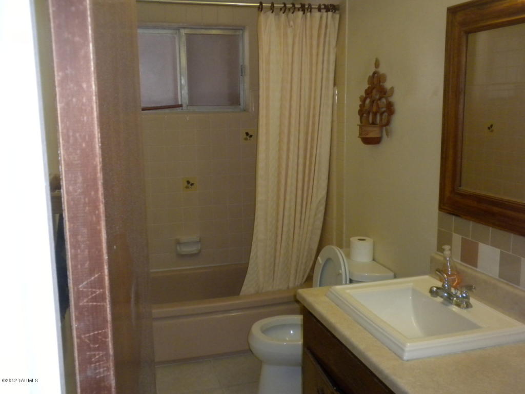 2515 E Lind Rd, Tucson, AZ 85716 photo 7