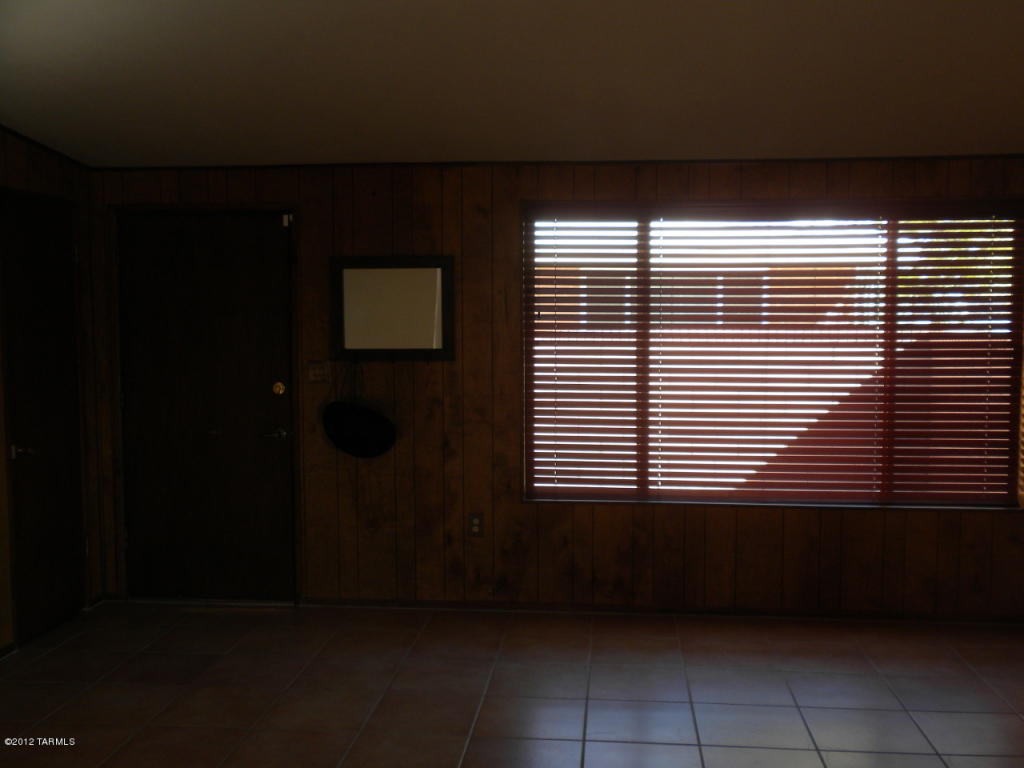 2515 E Lind Rd, Tucson, AZ 85716 photo 5