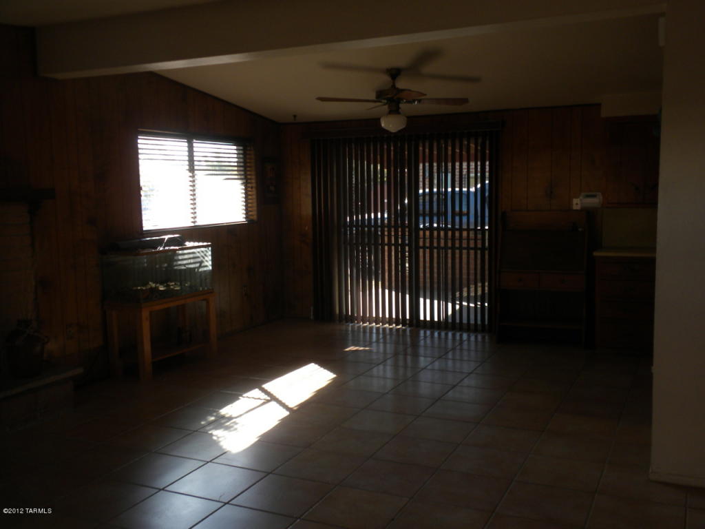 2515 E Lind Rd, Tucson, AZ 85716 photo 4