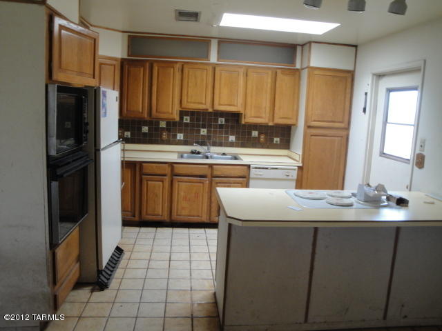 2000 W Sunset Rd, Tucson, AZ 85704 photo 4